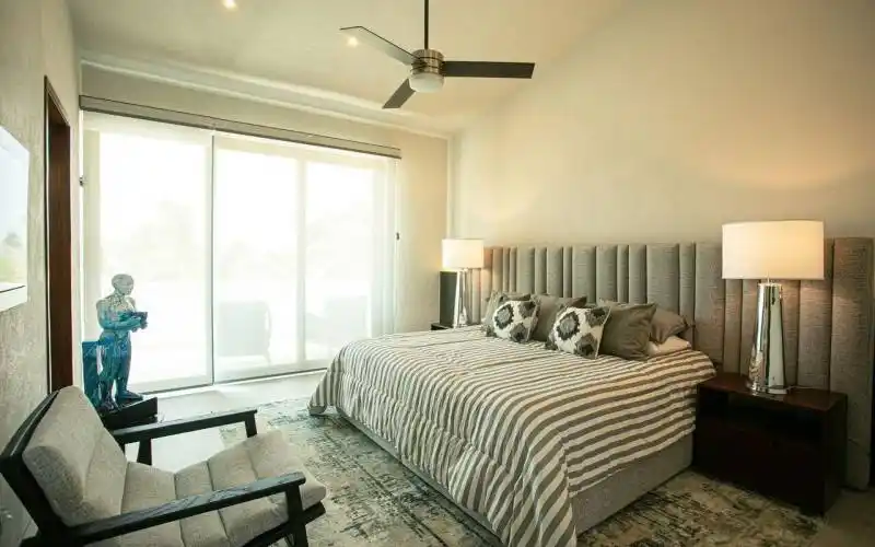 grey bedroom 2