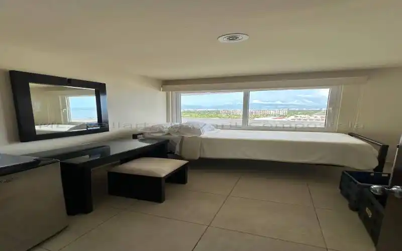 Large 2nd Bedroom with ocean view