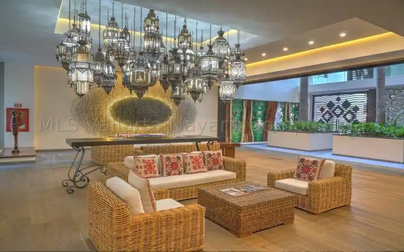 102 NLS Lobby