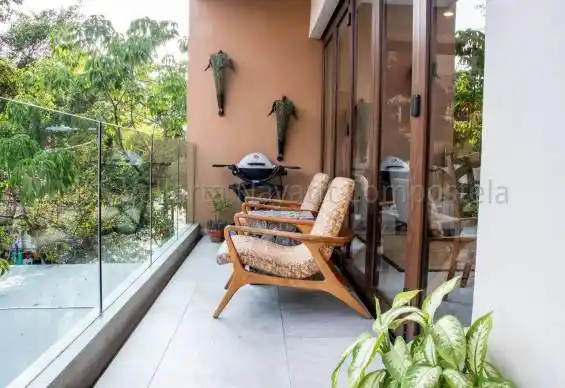 102 NLS.balcon