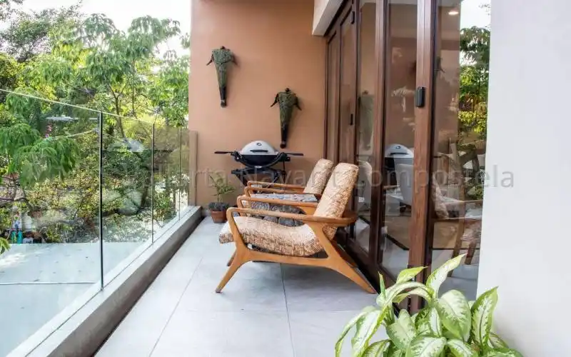 102 NLS.balcon