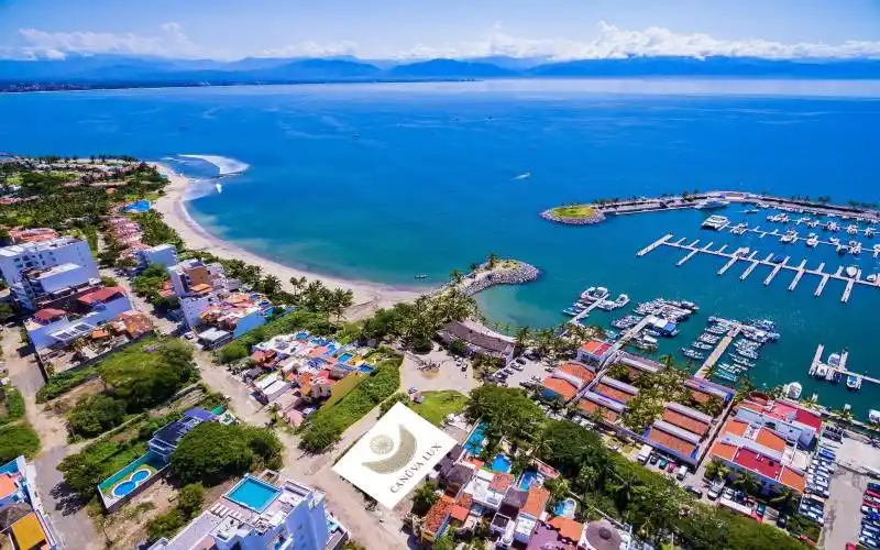 Canuva Lux Marina La Cruz 2