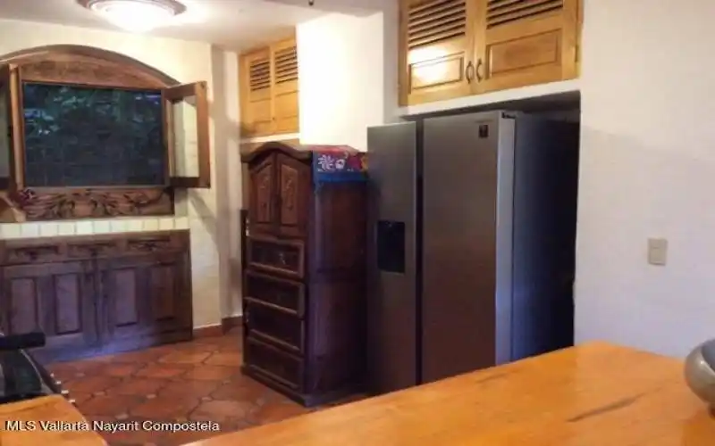 KITCHEN FRIDGE