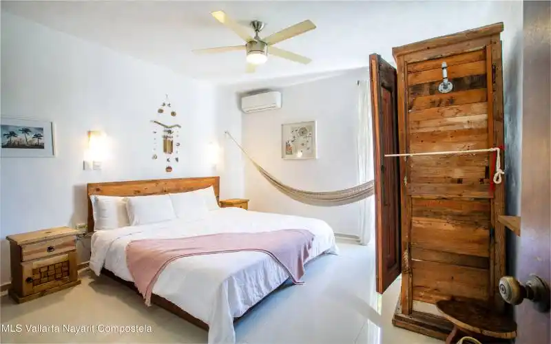 Marbella #112-17
