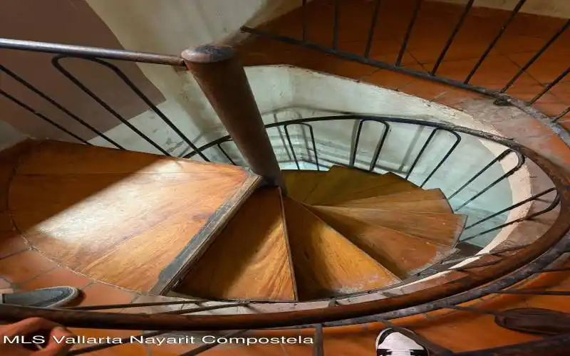 escalera caracol en casa