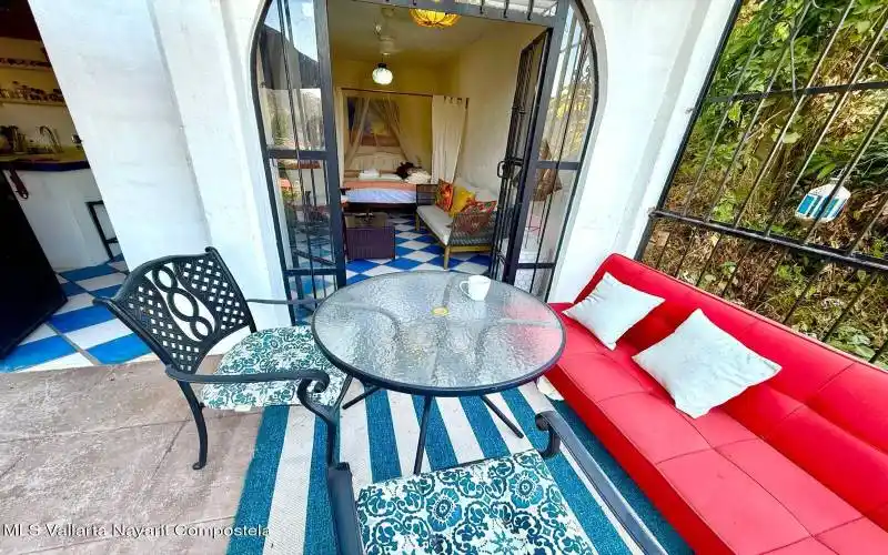 Studio Balcony