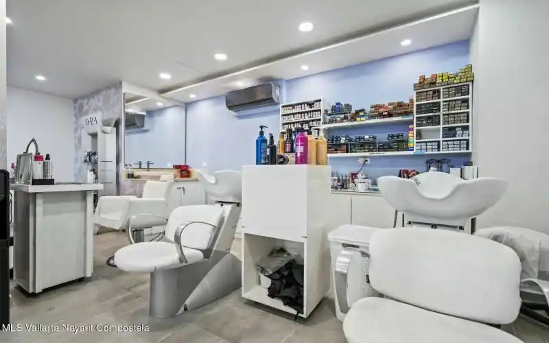 Public spa in Signature