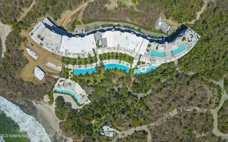Bolongo Resort