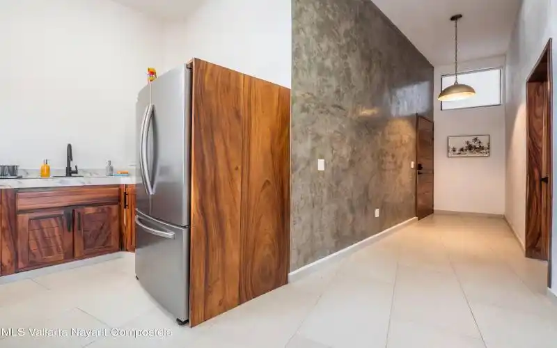 013 - refrigerator