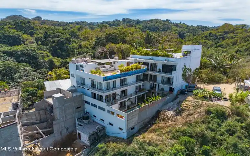 025 - aerial view condo