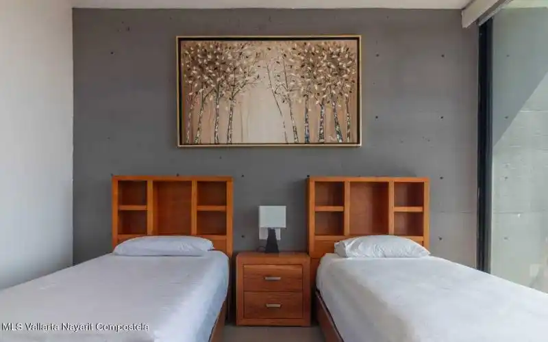 2 bed