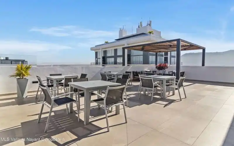 Great Open-Concept