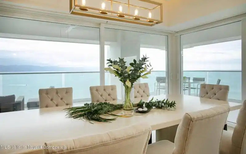 Comedor Harbor 801