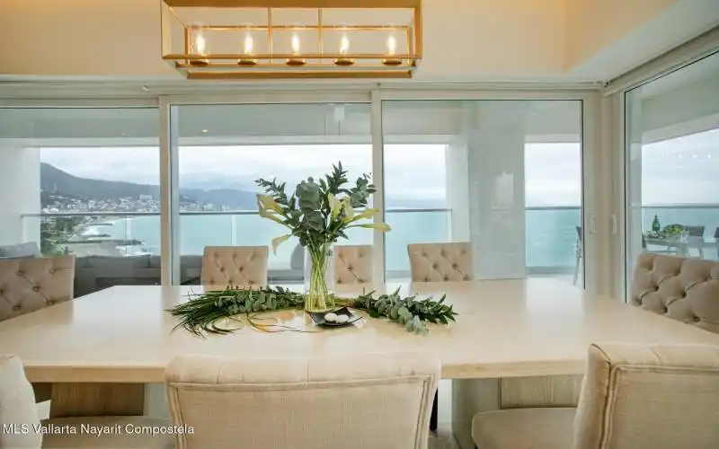 Dining Room Kitchen Area Harbor 801