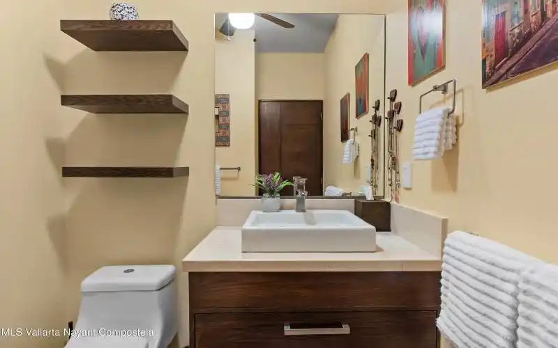 Ensuite