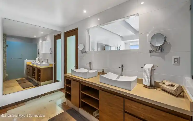 Bathroom Master Bedroom