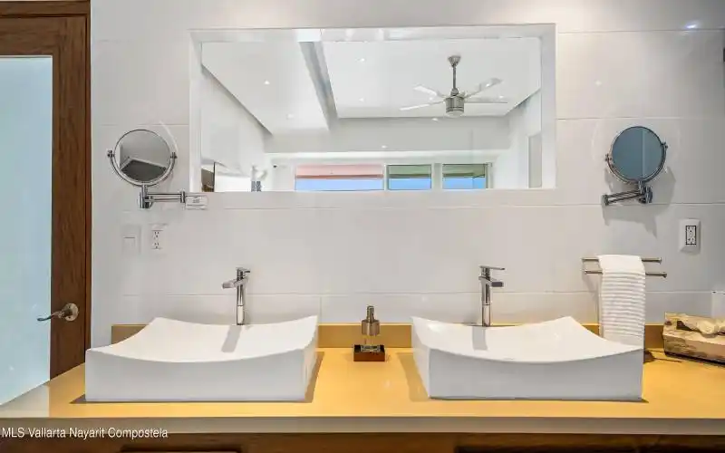 Bathroom Master Bedroom