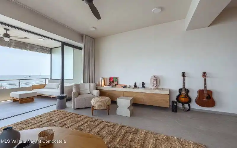 Living 2