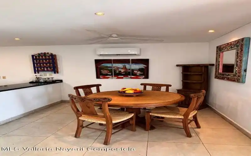 Dining 1