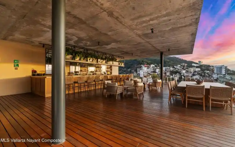 Rooftop Bar