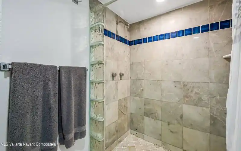 Condomar 631-25
