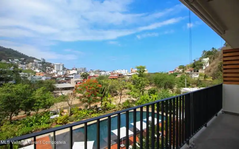 OASIS 304 - POOL & RIVER VIEWS