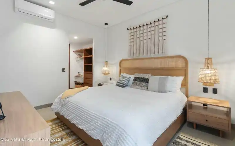 MAIN BED
