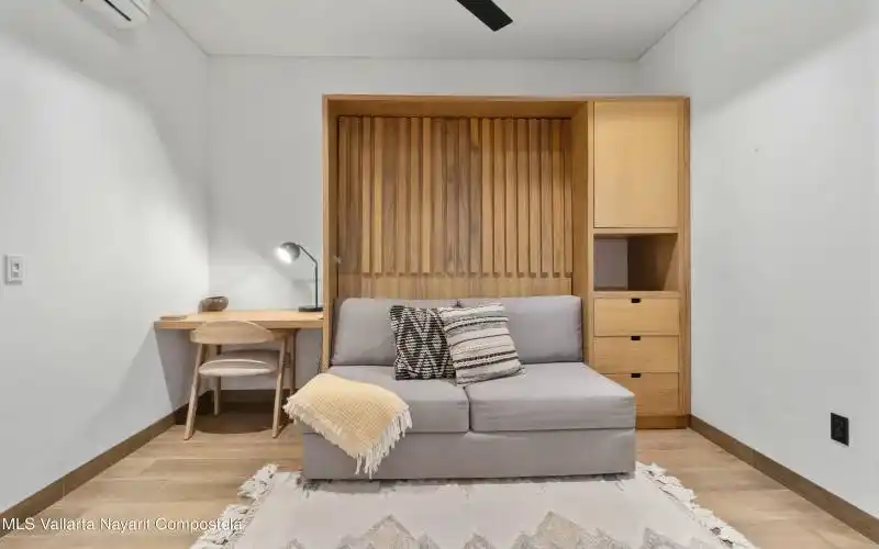 FLEX ROOM
