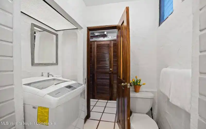 2nd Bathroom - - Puerto de Luna 622 ED 6