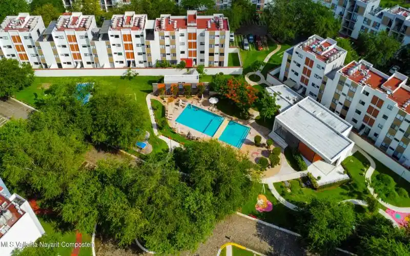 Condo Foresta 403 (2)