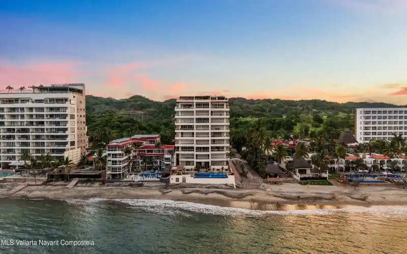 DJI_20250715204017_0927_D