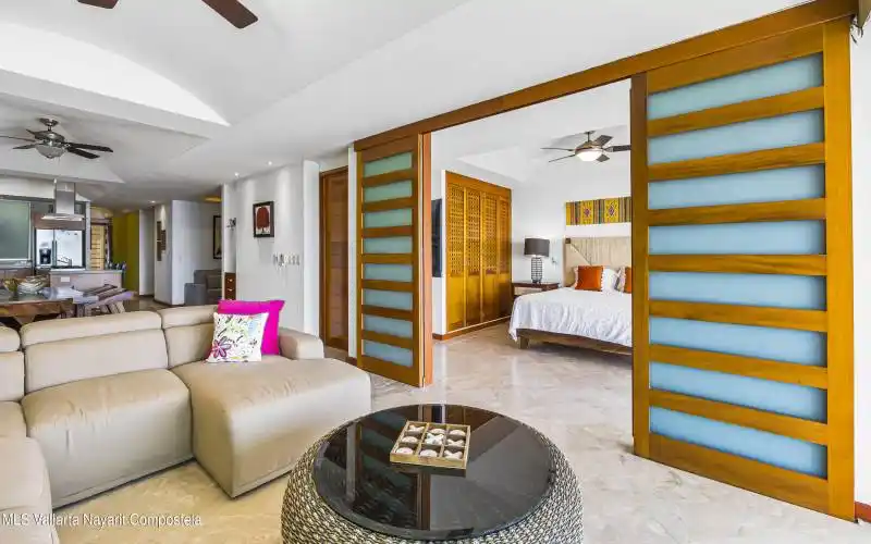 Vista Bahia II, 22-20