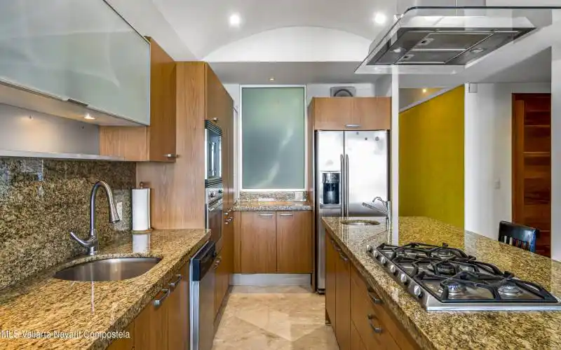 Vista Bahia II, 22-6