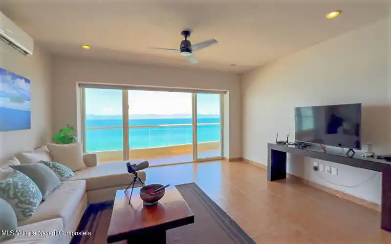 El_Faro_Real_condo_401_for_Sale_3