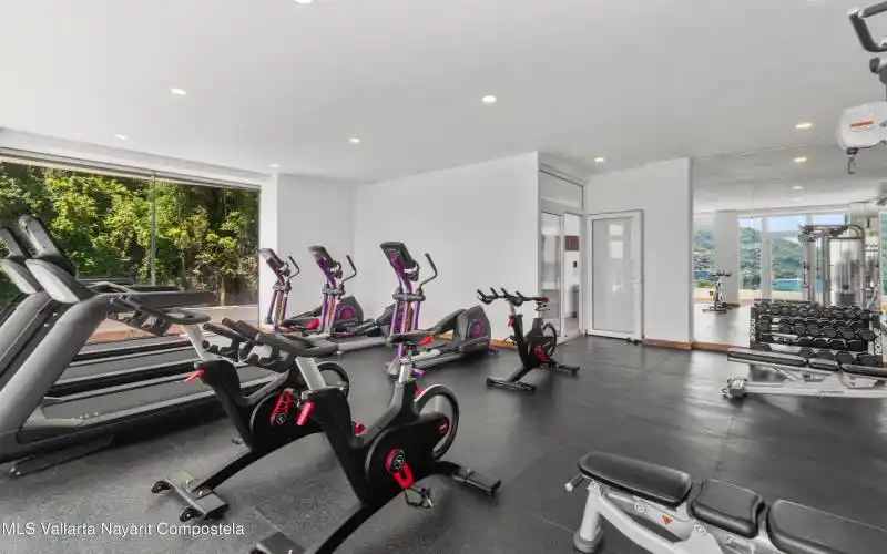 Rooftop Gym 4