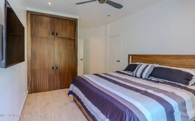 Condo 3 Bedroom 2
