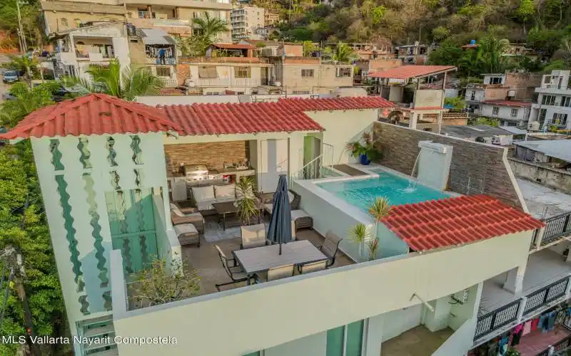 Drone Pool 5