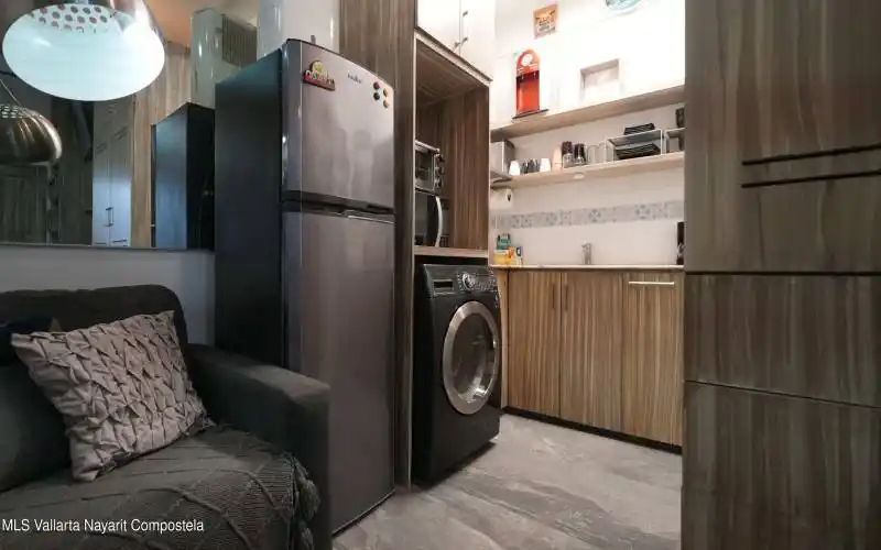 KITCHEN & LAUNDRY AREA