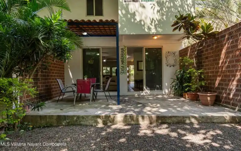CasaMandarina_Entry