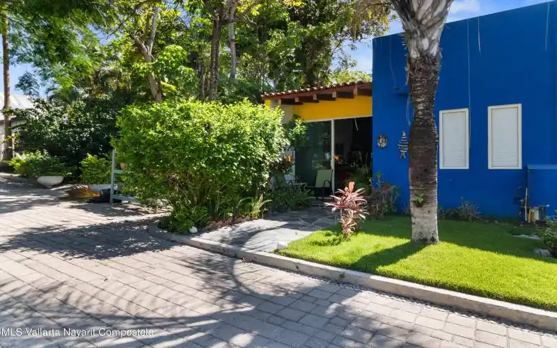 Casa Tomate Entryway