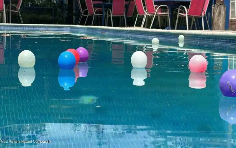 PoolArea+Restaurant (17)
