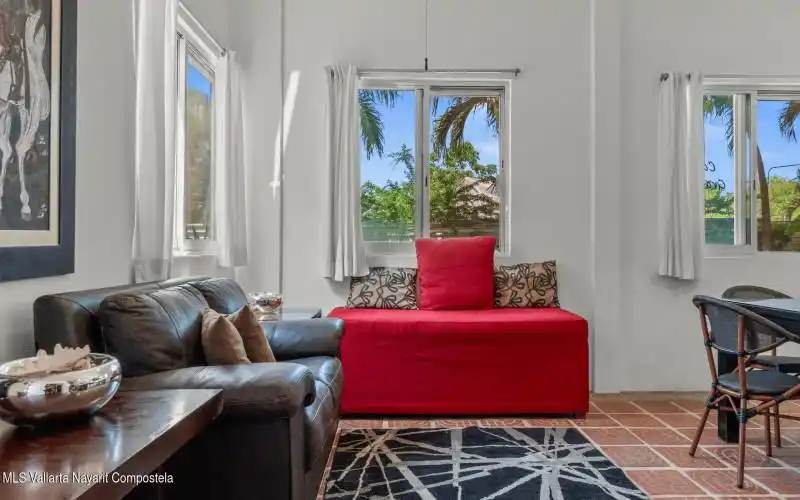 Granada-livingroom2