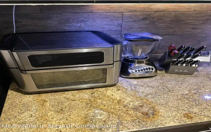 Sur la Table oven