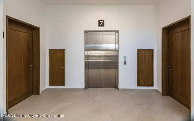 Urban 7A Elevator