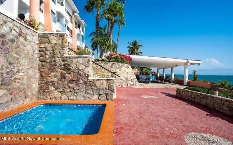 JCUZZI Y PALAPA