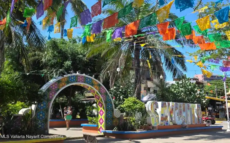 Sayu arch