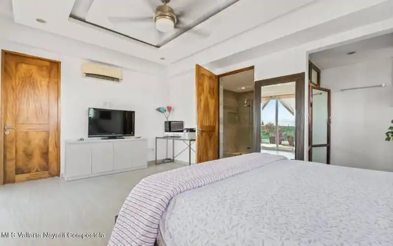 WhatsApp Image 2025-09-28 at 9.22.19 AM