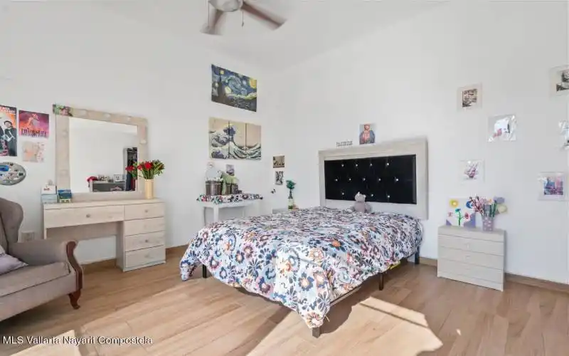 WhatsApp Image 2025-09-28 at 9.22.20 AM