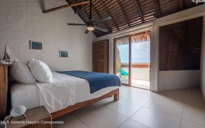2nd floor bed (1)