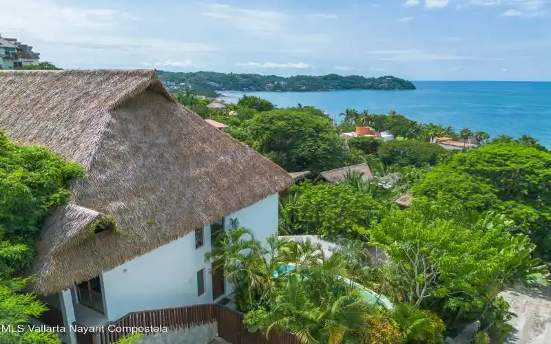 R-aerial palapa view